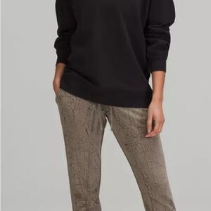 Lululemon Size 8 Joggers